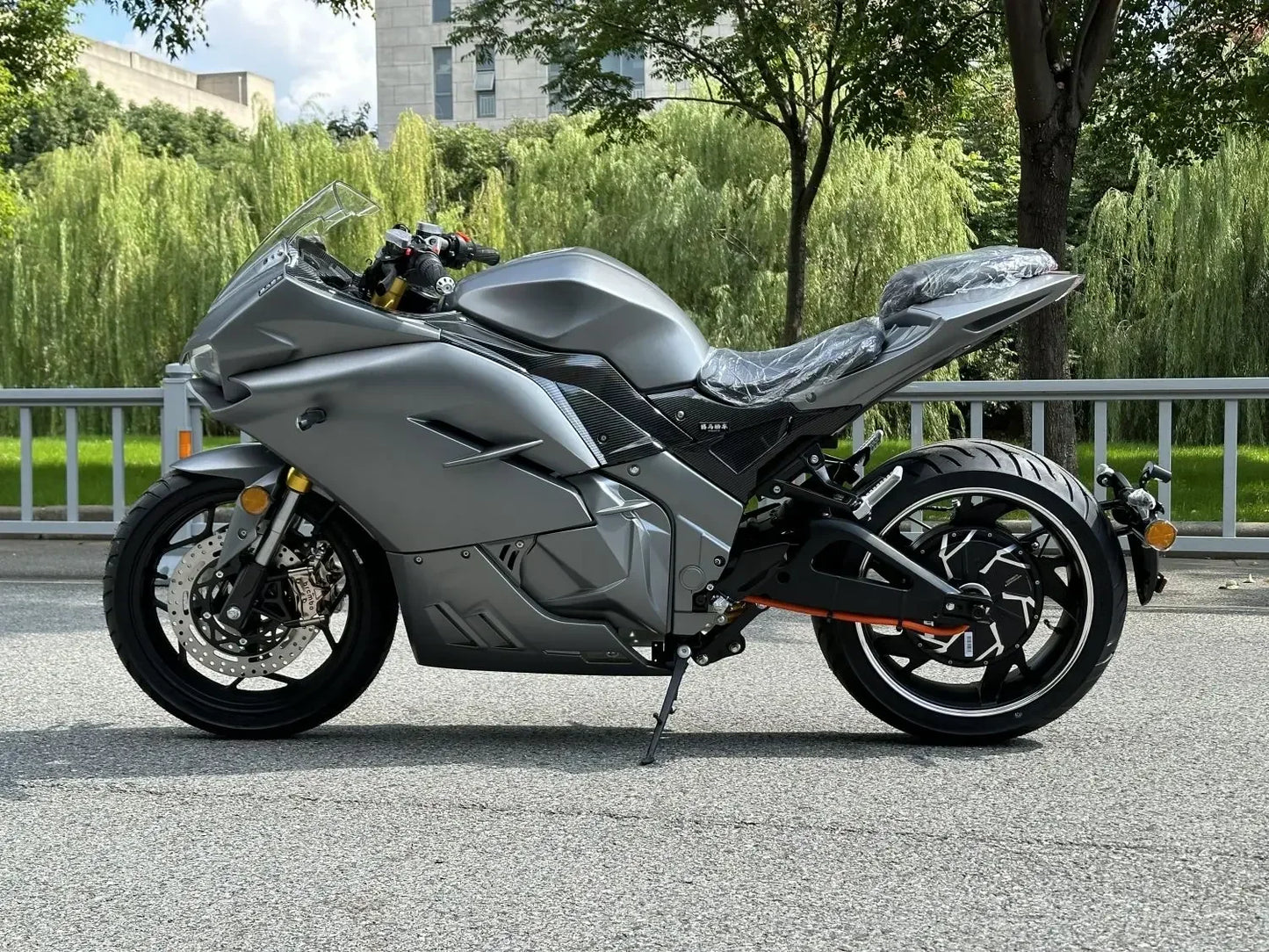 Full Size Sport Powerful 10000W Custom Electric Scooter Motorcycle