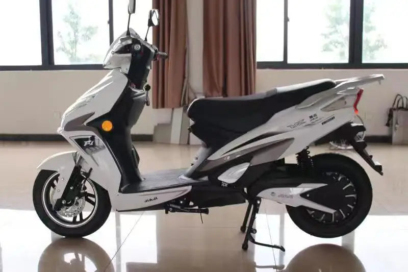 Manufacturer 3000w High Speed Electric Motorcycle Adult Electric Scooter Two Wheel Electric Motorcycle Racing