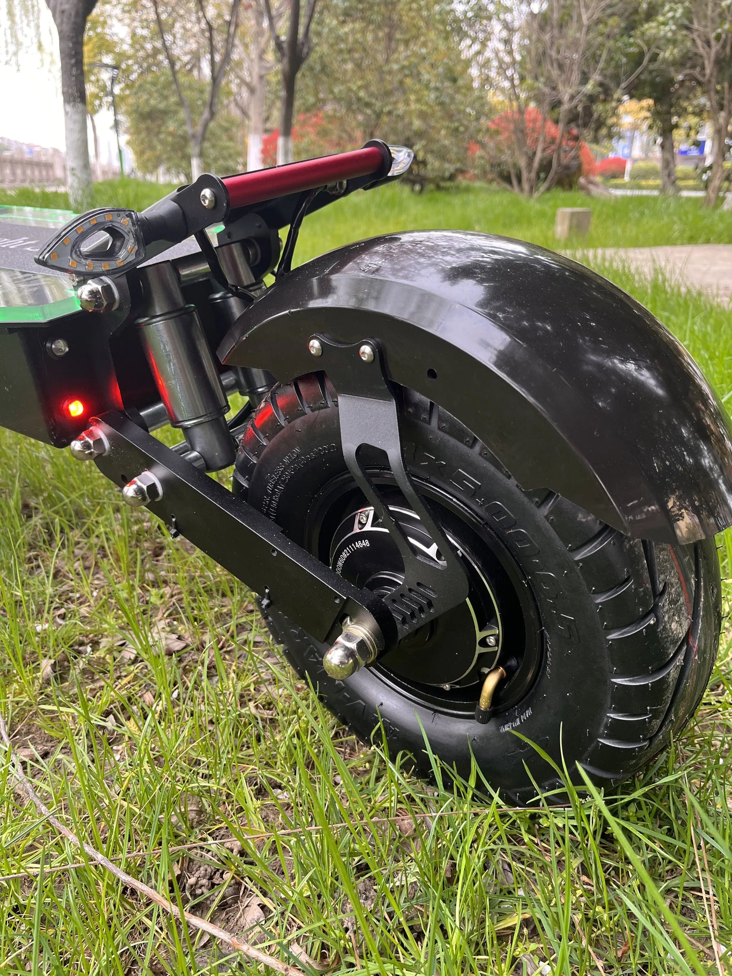 Geofought 13Inch 14Inch 10000w 130kmLong Range Adult Dual Motor  72v 60v 8000w Electric Scooter