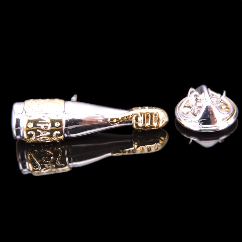 New brass enamel spray paint exquisite Brooch fashion men and women Lapel Pin clothing backpack accessories Badge